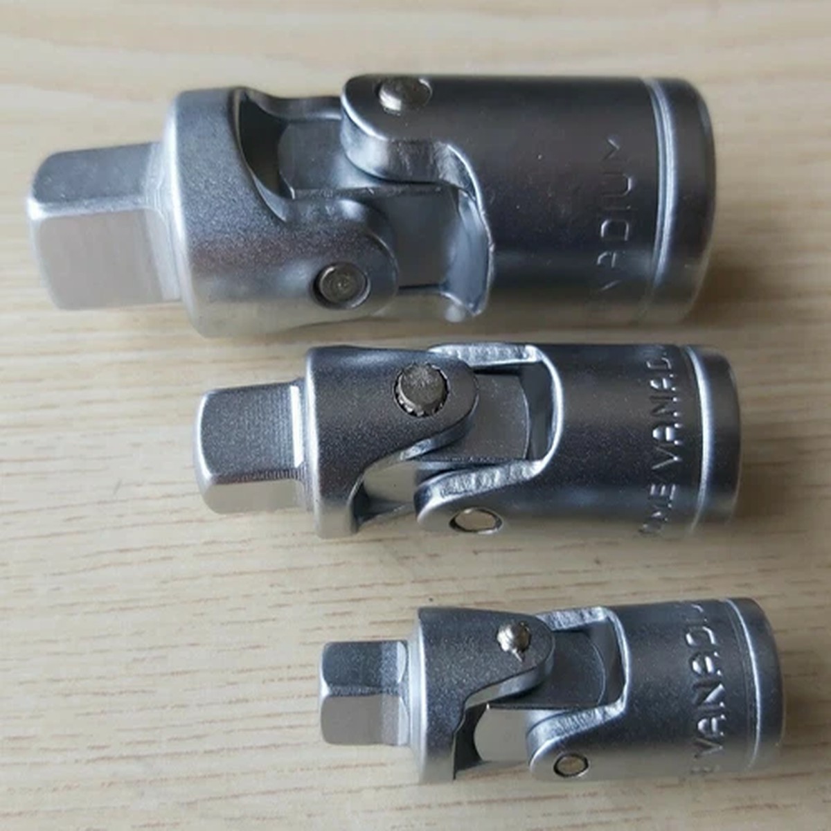 1/4" 3/8" 1/2" 3 Pce Universal Joint Set 4 Square Drive Ratchet Sockets