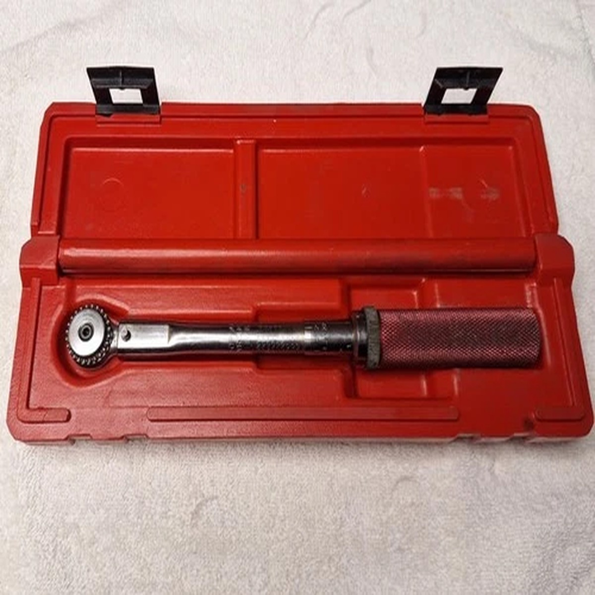 1/4" Drive Micro-Adjustable Torque Wrench 30-200 in-lbs Round Head Excellent